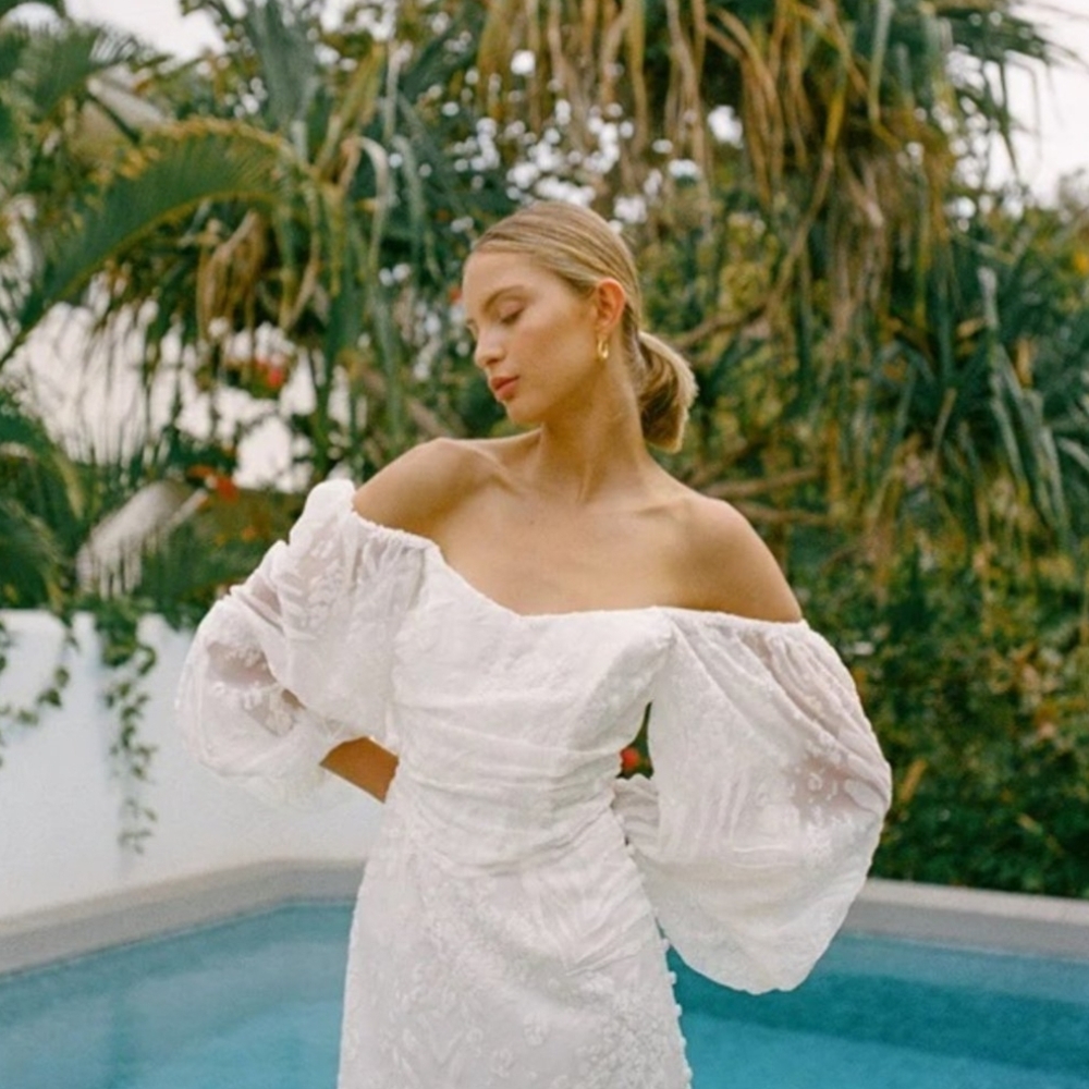 Sabo Skirt Off-Shoulder White Wedding Dress